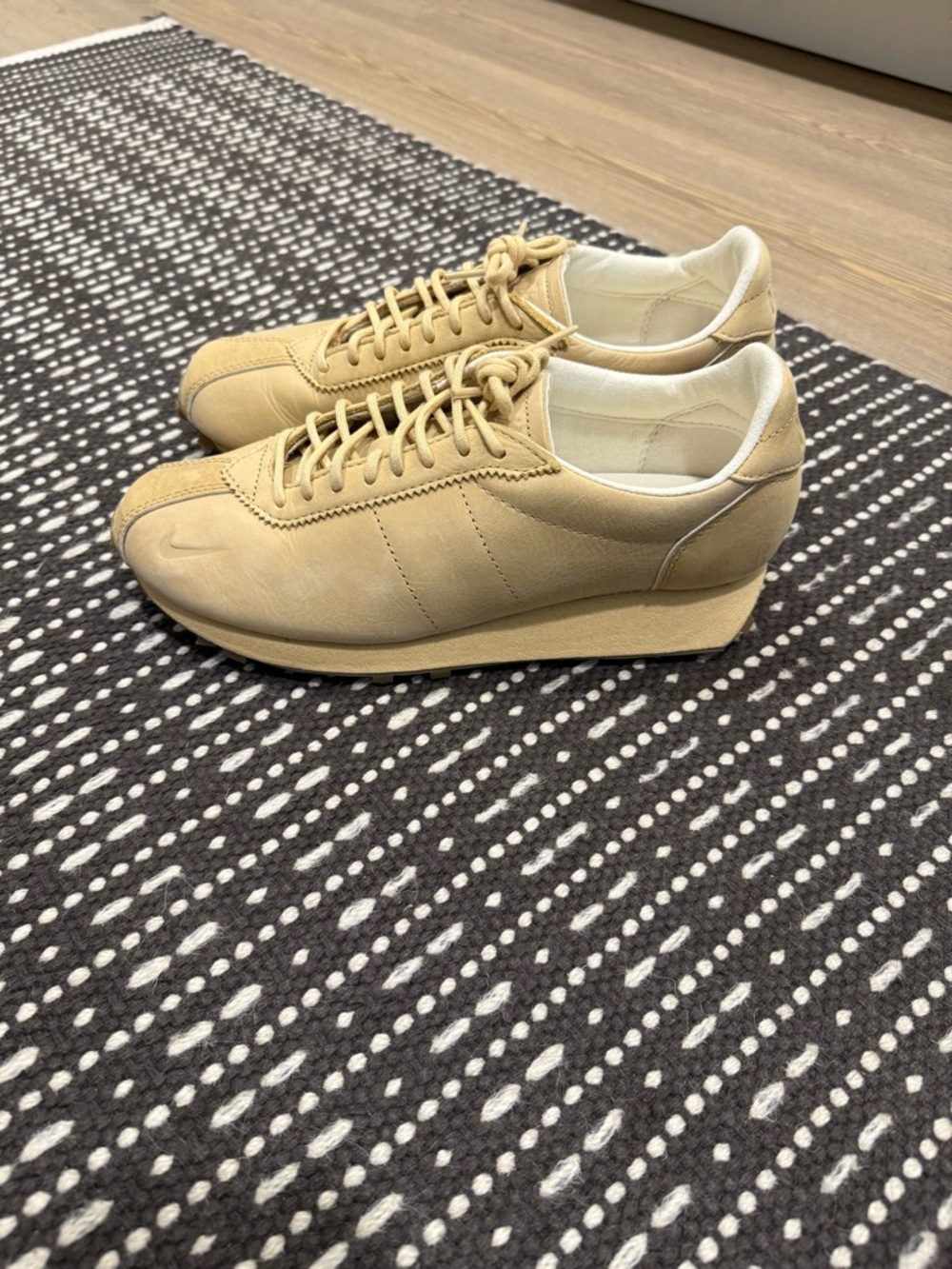 Nike x Aritzia LD-1000 special edition, women’s size 7.5, color sesame - Picture 4 of 11